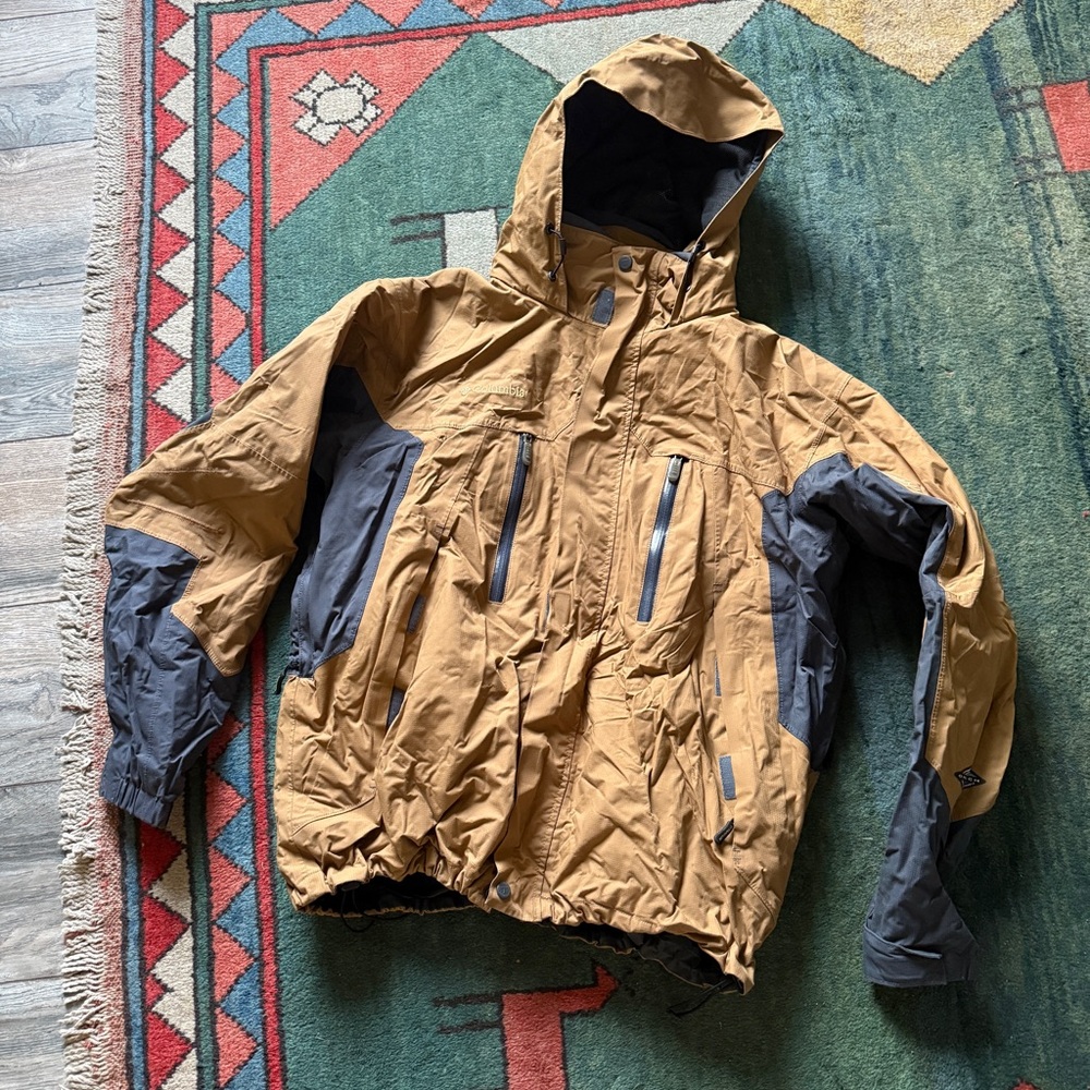 Columbia Titanium all weather insulated Hooded Jacket